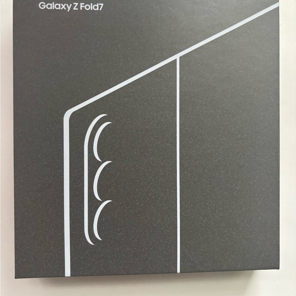 Samsung Galaxy Z Fold7 Packaging in Black